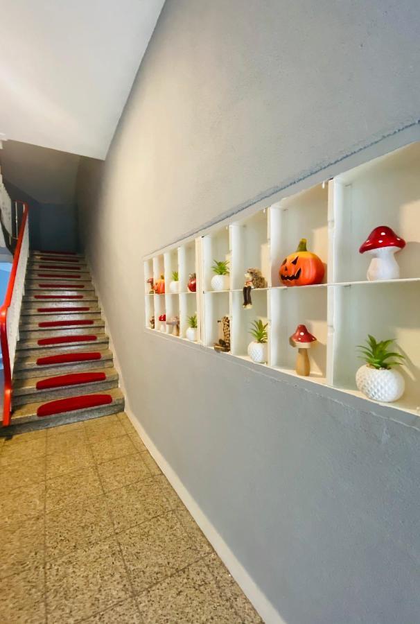 Tm Aparts Dortmund Luaran gambar A collection of Halloween decorations